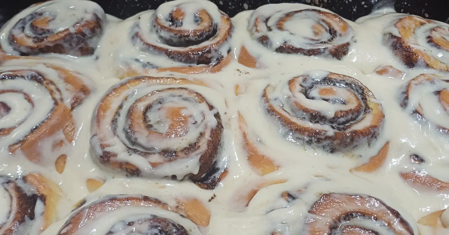 Rolls cubiertos de frosting
